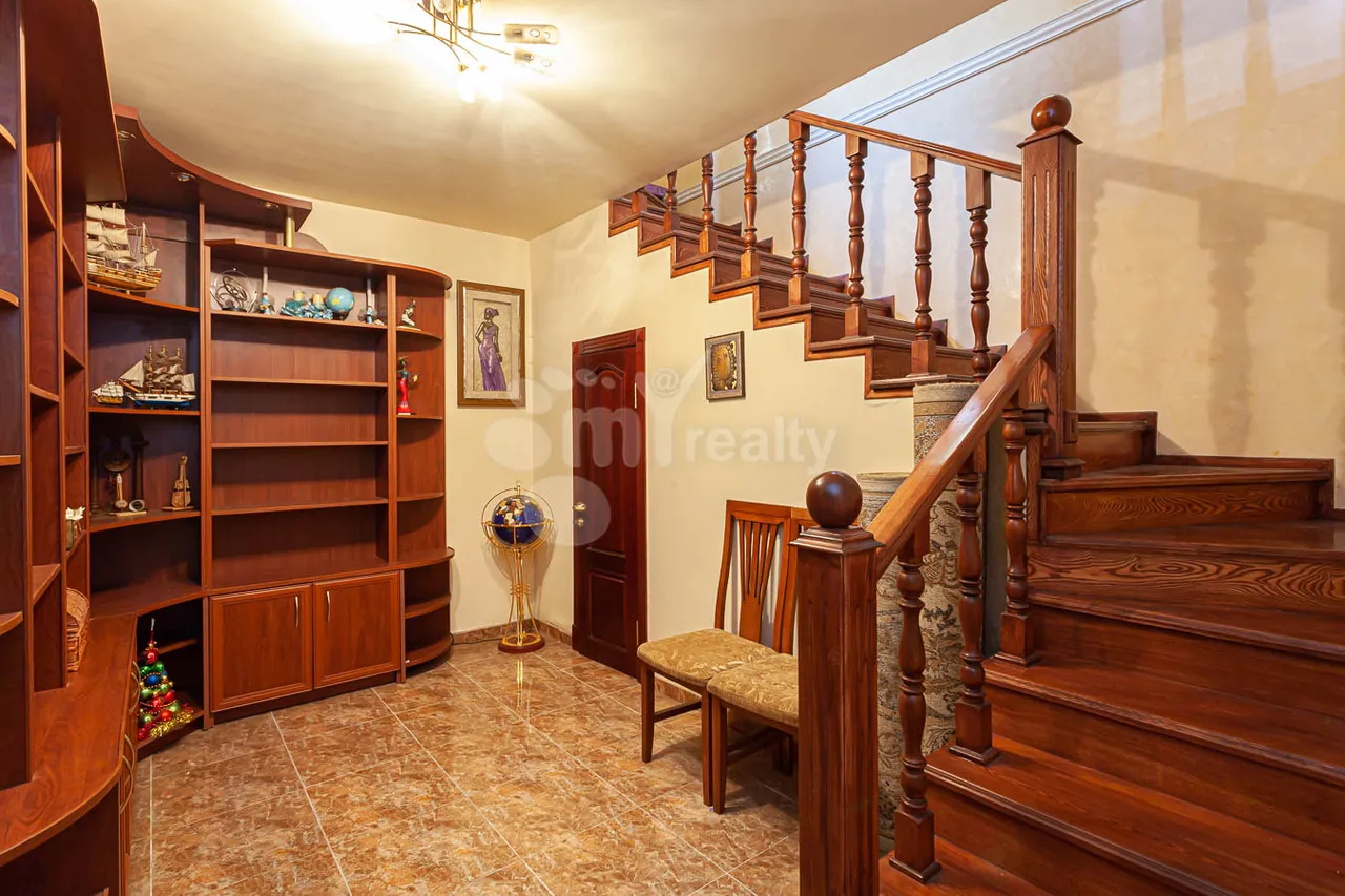 House for sale Pirumyans St, Dawtaschen Yerevan, 157263
