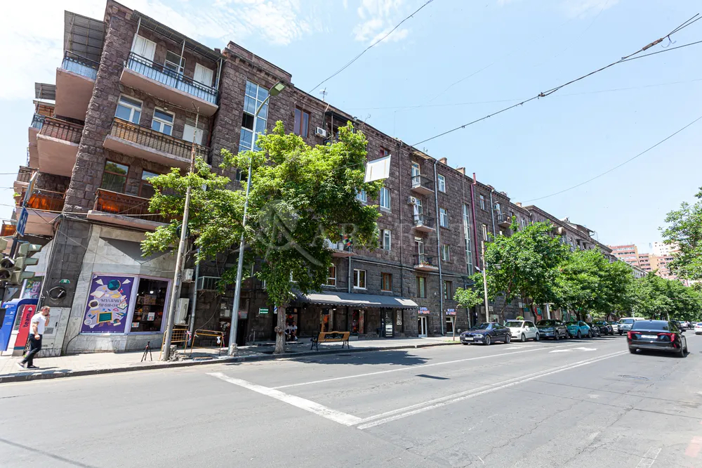 3-bedroom/apartment-for-sale/Mashtots+Ave/Center/Yerevan