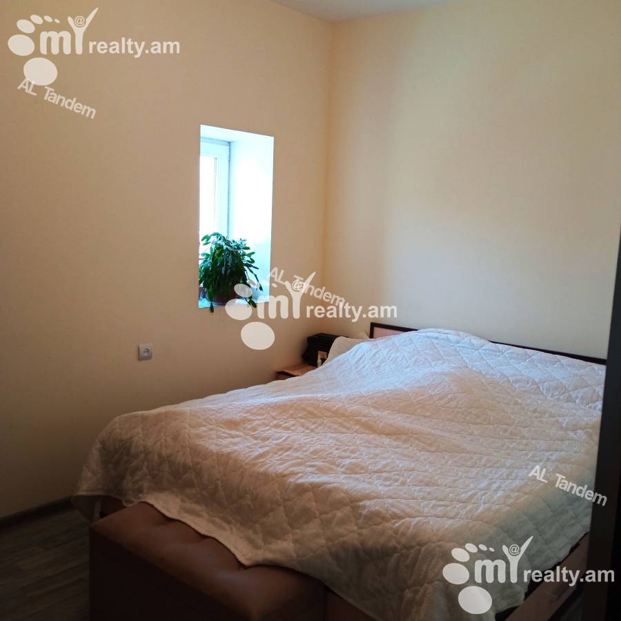 4 bedroom apartment for sale Hr.Kochar St, Arabkir Yerevan, 158127