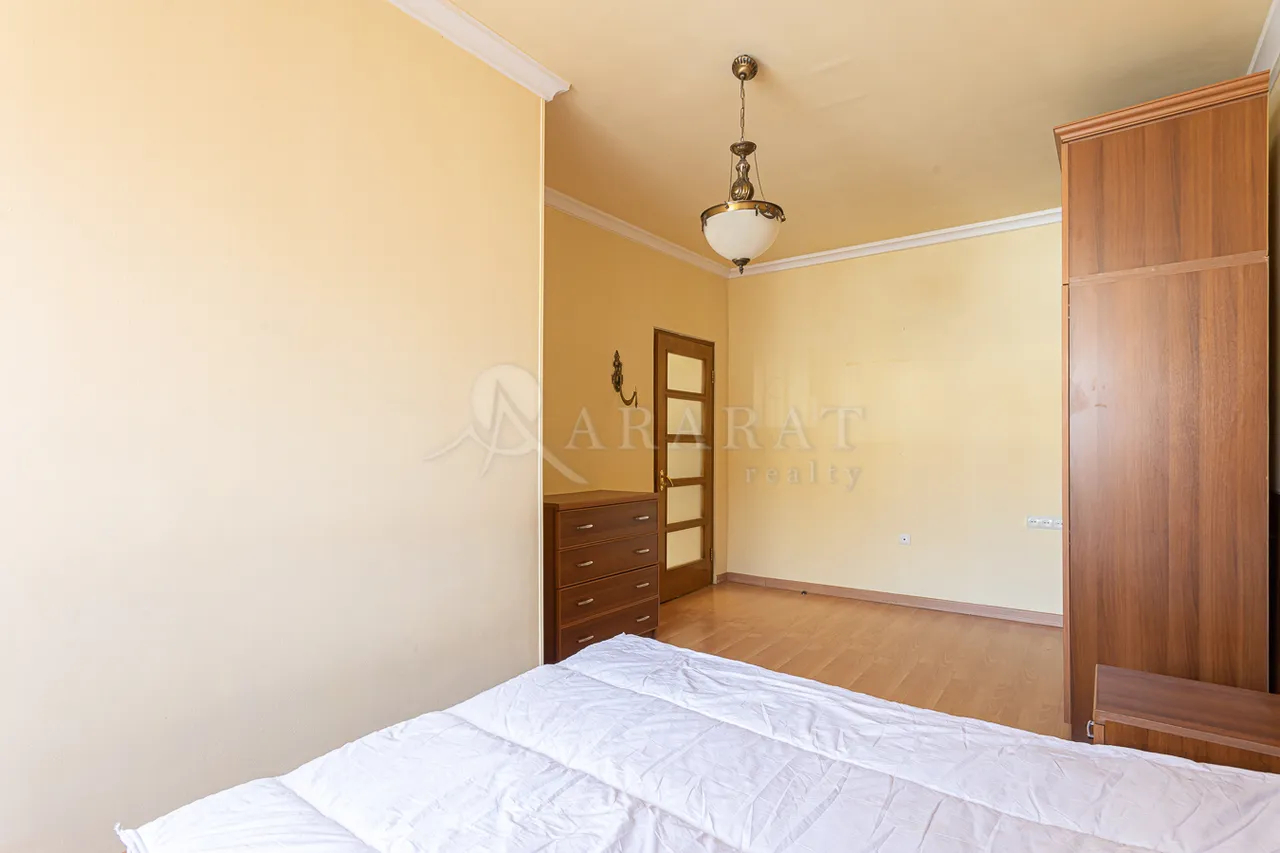 3 bedroom apartment for sale A. Avetisyan St, Arabkir Yerevan, 157417