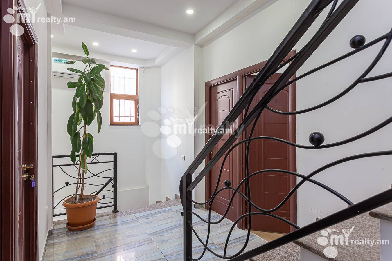 Снять коммерческoе помещение Амбардзумян ул, Арабкир Ереван, 147519