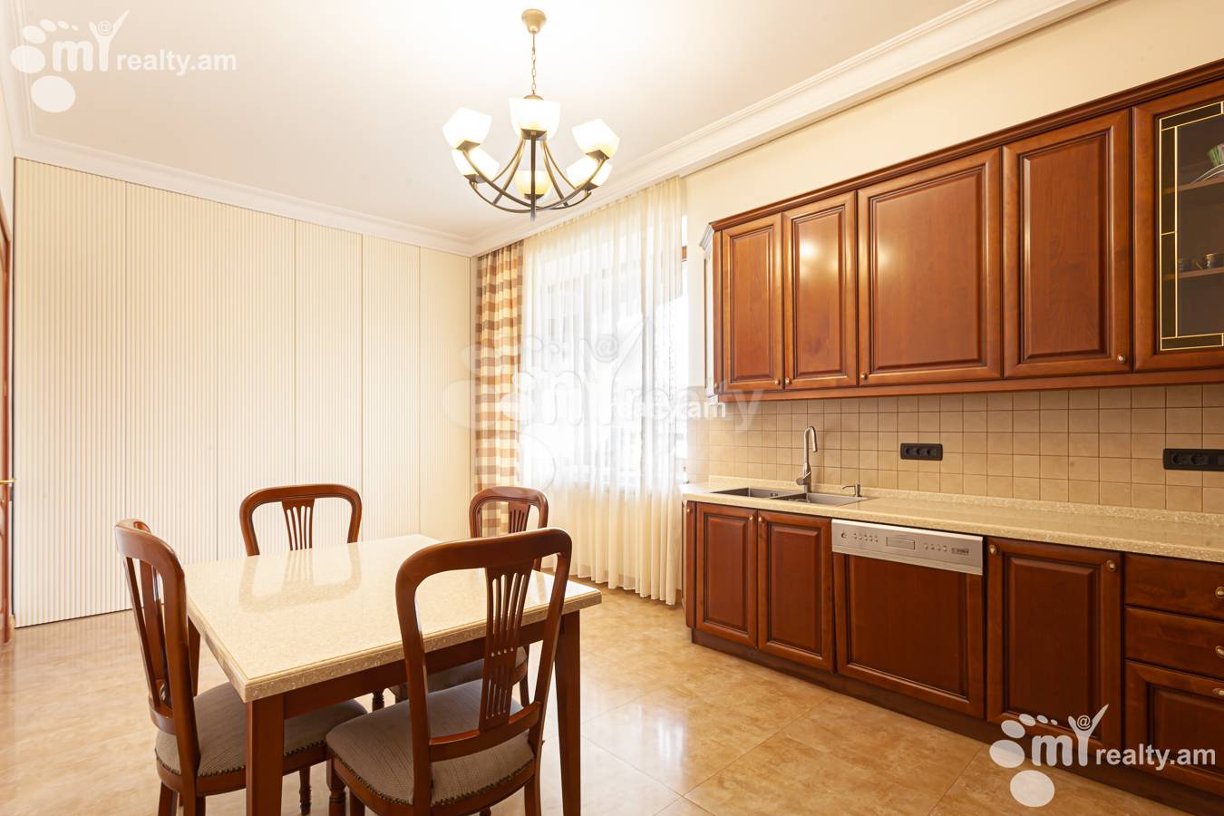 4 bedroom apartment for rent Teryan St, Center Yerevan, 156948