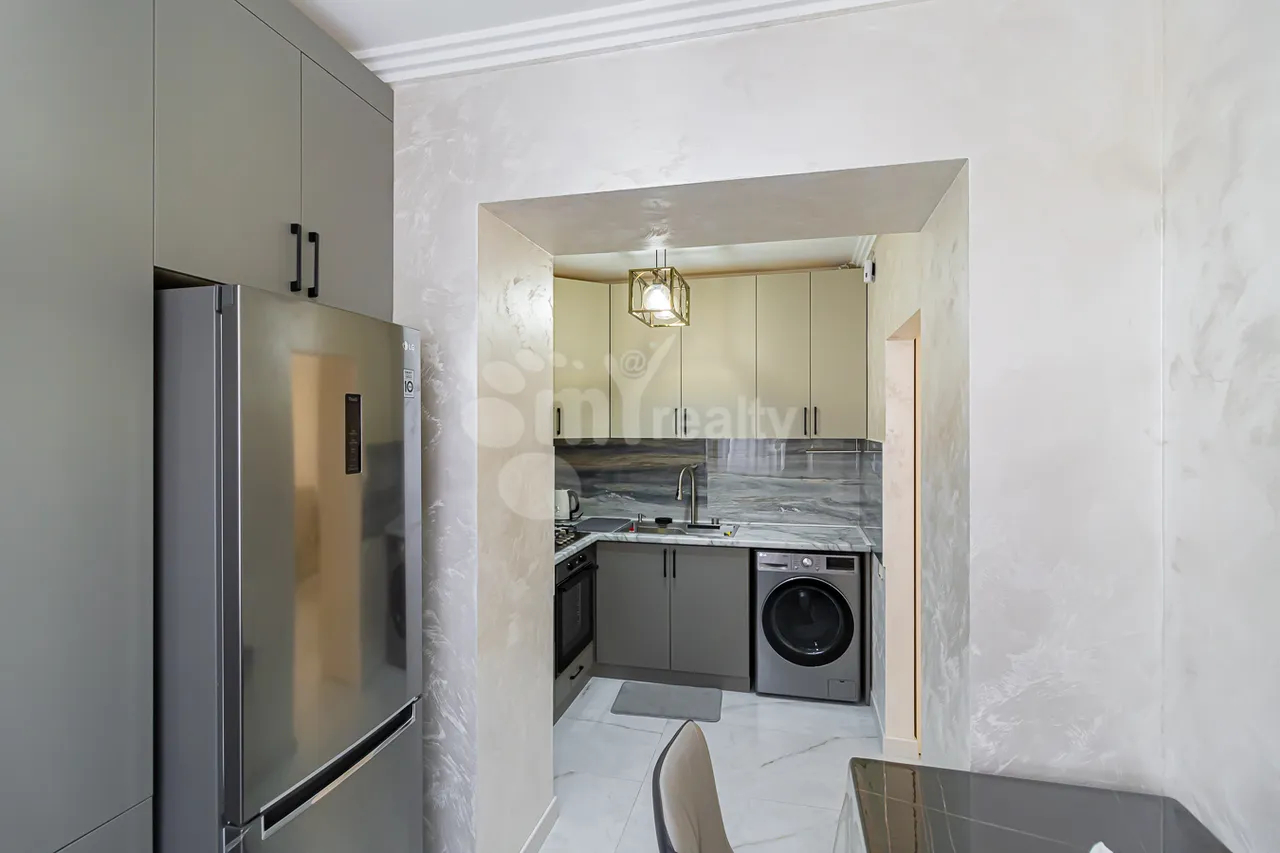 2 bedroom apartment for sale Zakyan St, Center Yerevan, 161601