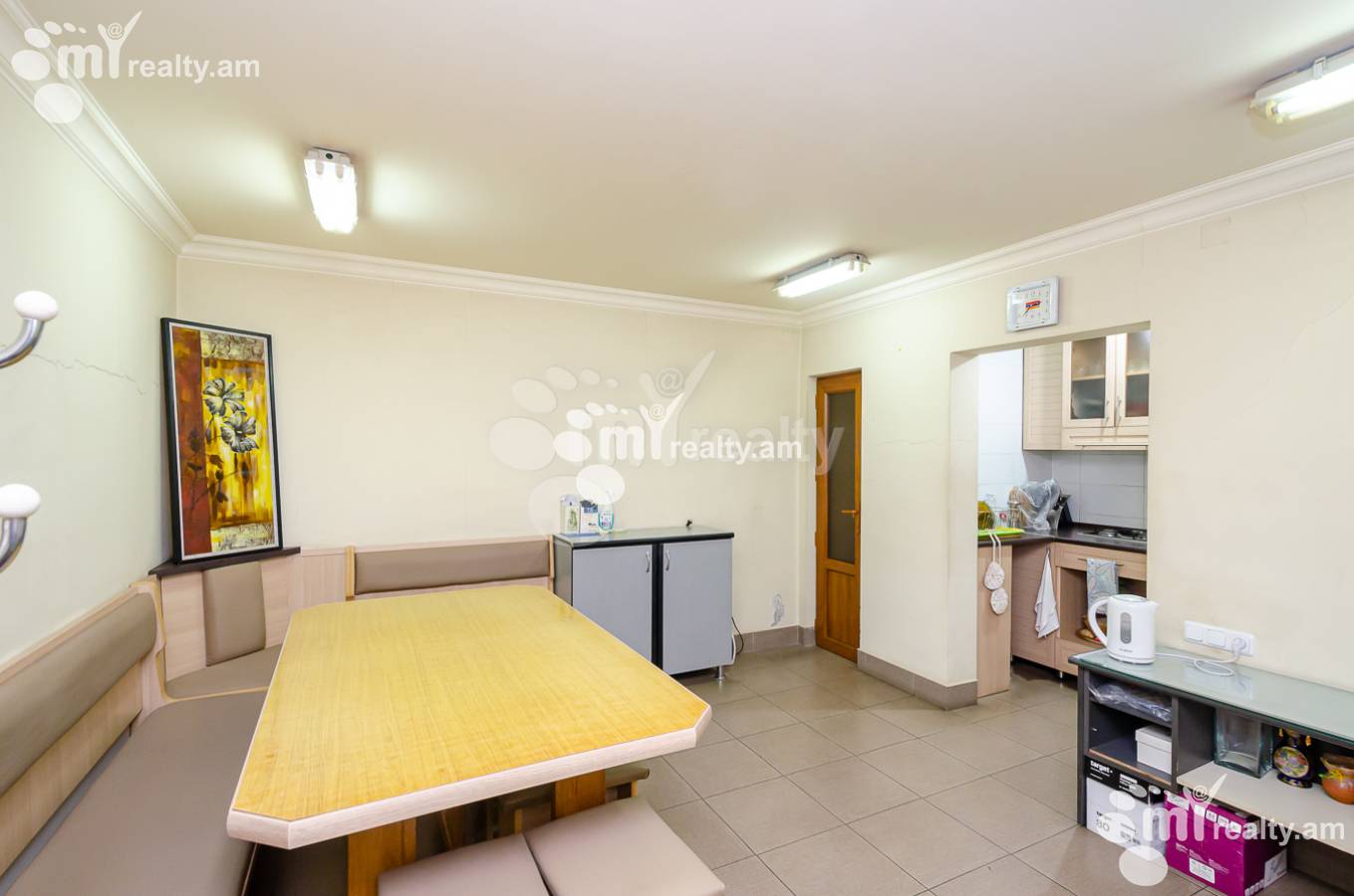 Снять коммерческoе помещение Маштоца пр, Центр Ереван, 148855