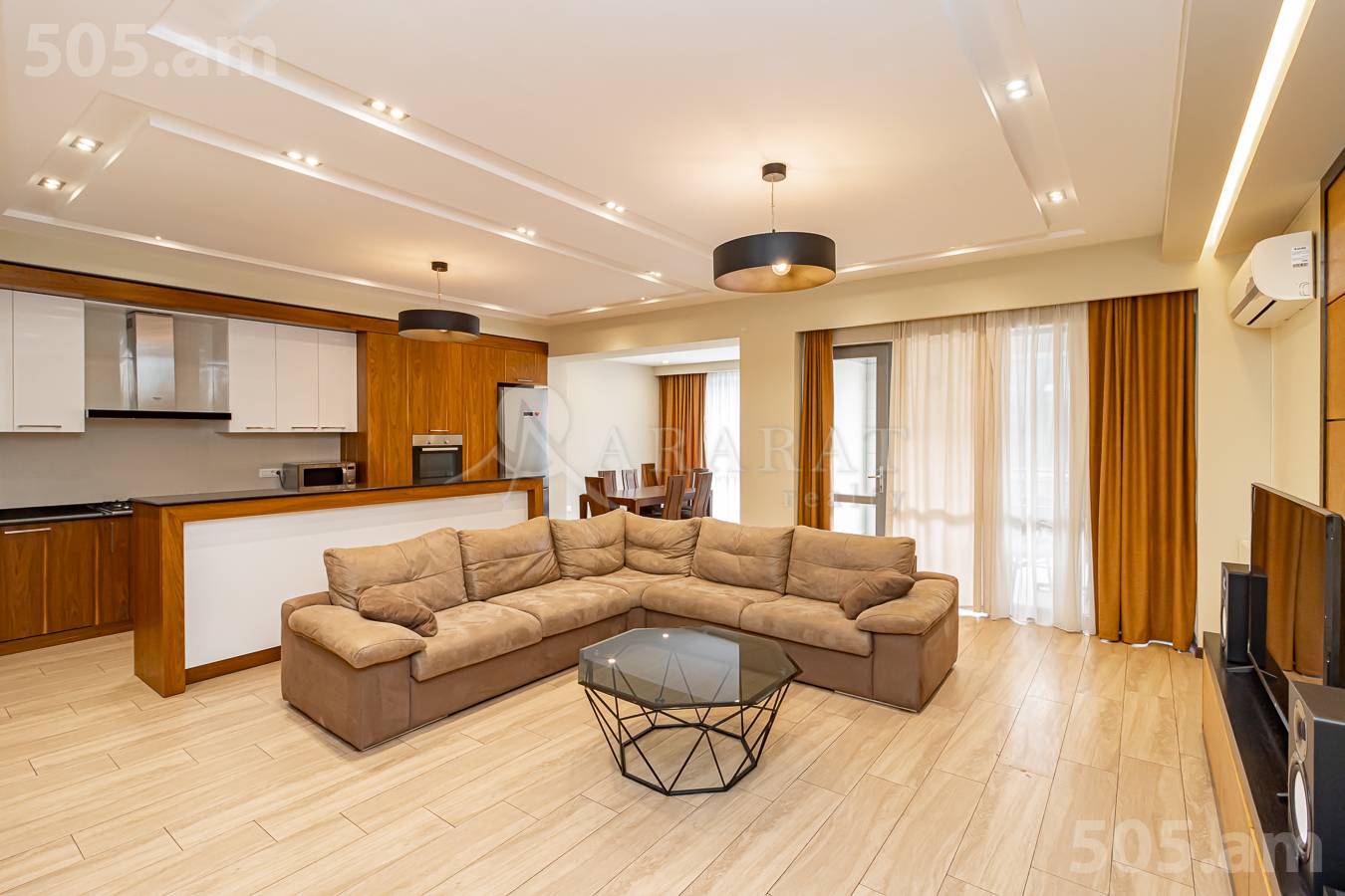 3 bedroom apartment for sale Hanrapetutyan St, Center Yerevan, 149466