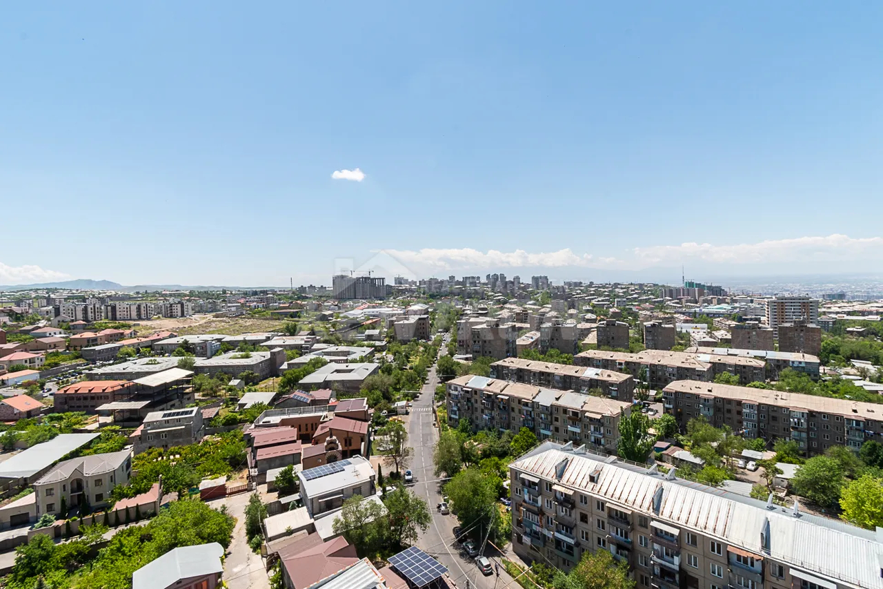 3 սենյականոց բնակարան  Նորք 2-րդ զանգված, Նոր Նորք Երևան, 161912