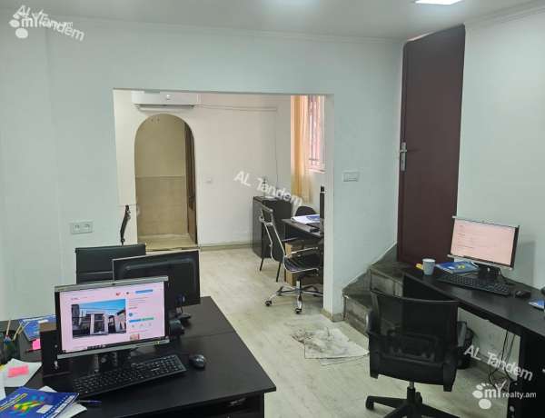 komercion-vardzakalutyun-Yerevan-Center