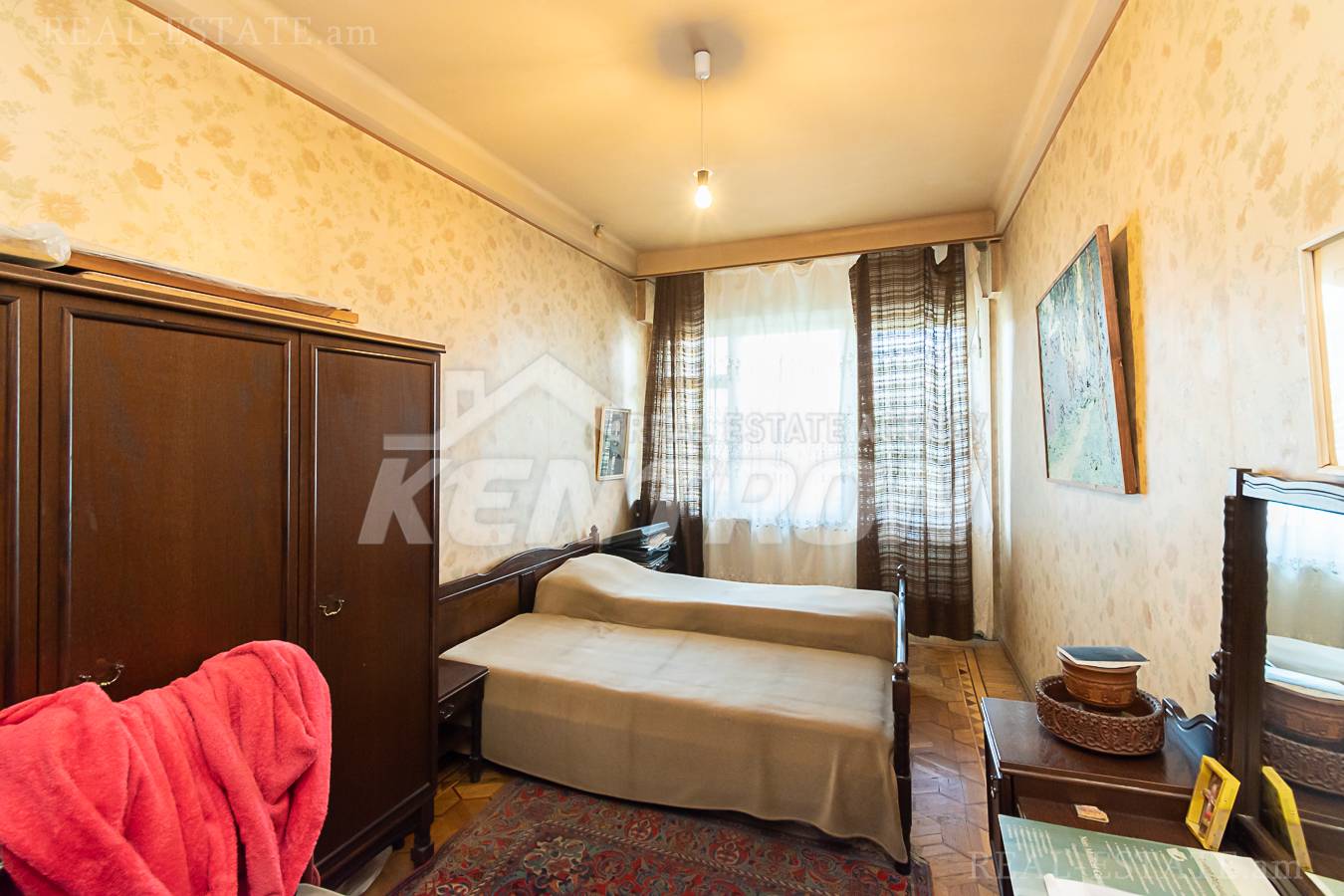 3 սենյականոց բնակարան  Դ. Դեմիրճյան փող, Կենտրոն Երևան, 137333