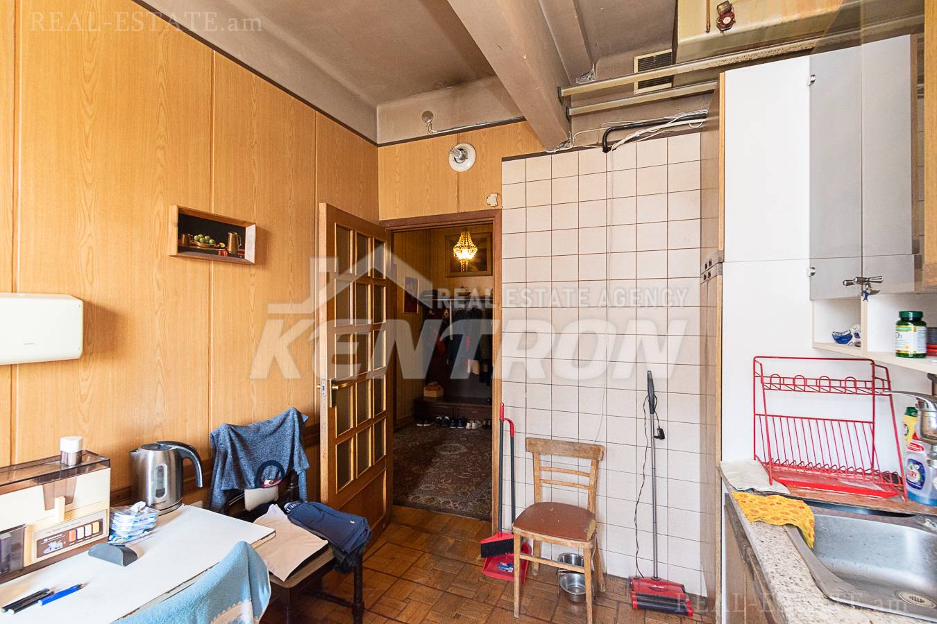 3 սենյականոց բնակարան  Դ. Դեմիրճյան փող, Կենտրոն Երևան, 137333