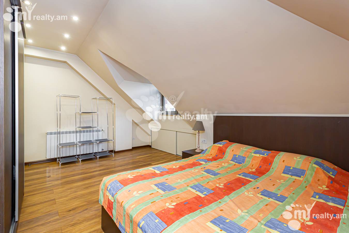 3 bedroom apartment for sale Antarayin St, Center Yerevan, 153227