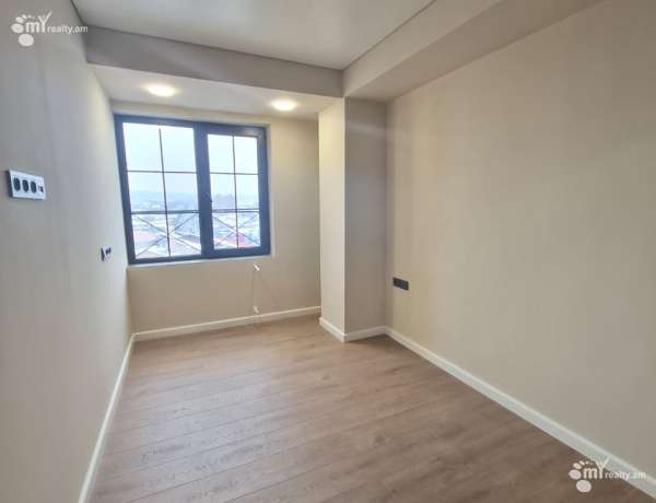 2-senyakanoc-bnakaran-vacharq-Yerevan-Erebuni