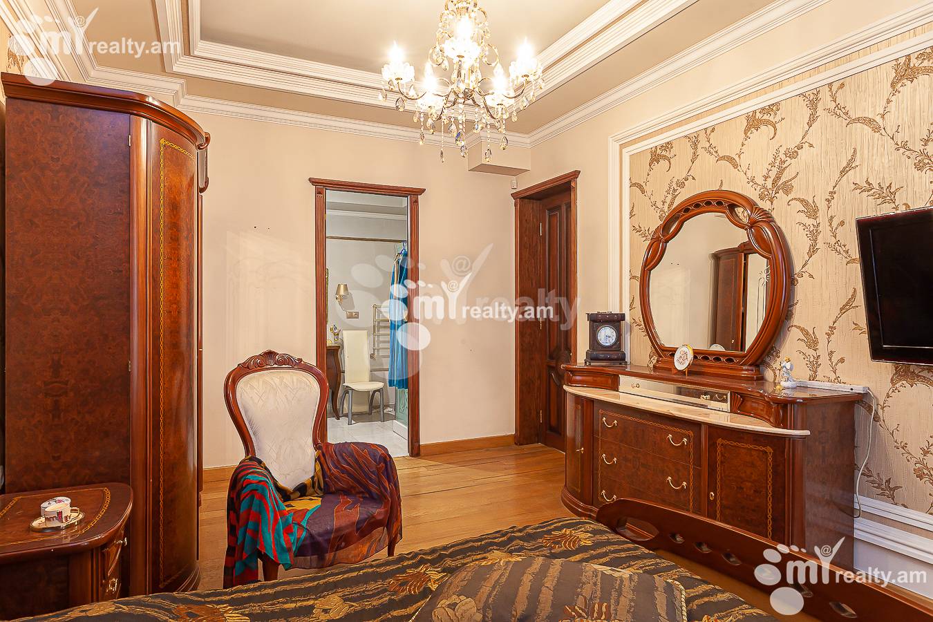 6 bedroom apartment for rent rue d'Amiryan, Center Yerevan, 150506