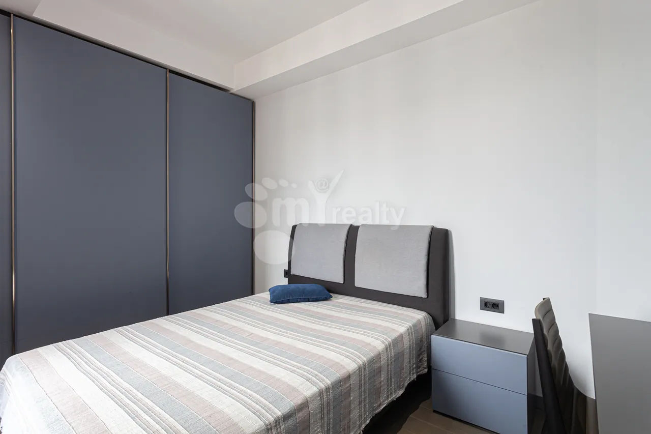 3 bedroom apartment for sale rue d'Amiryan, Center Yerevan, 161375