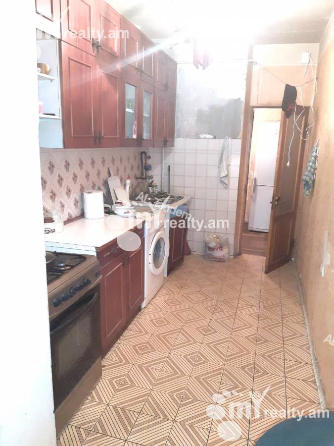 4 սենյականոց բնակարան  Ղափանցյան փող, Արաբկիր Երևան, 141639