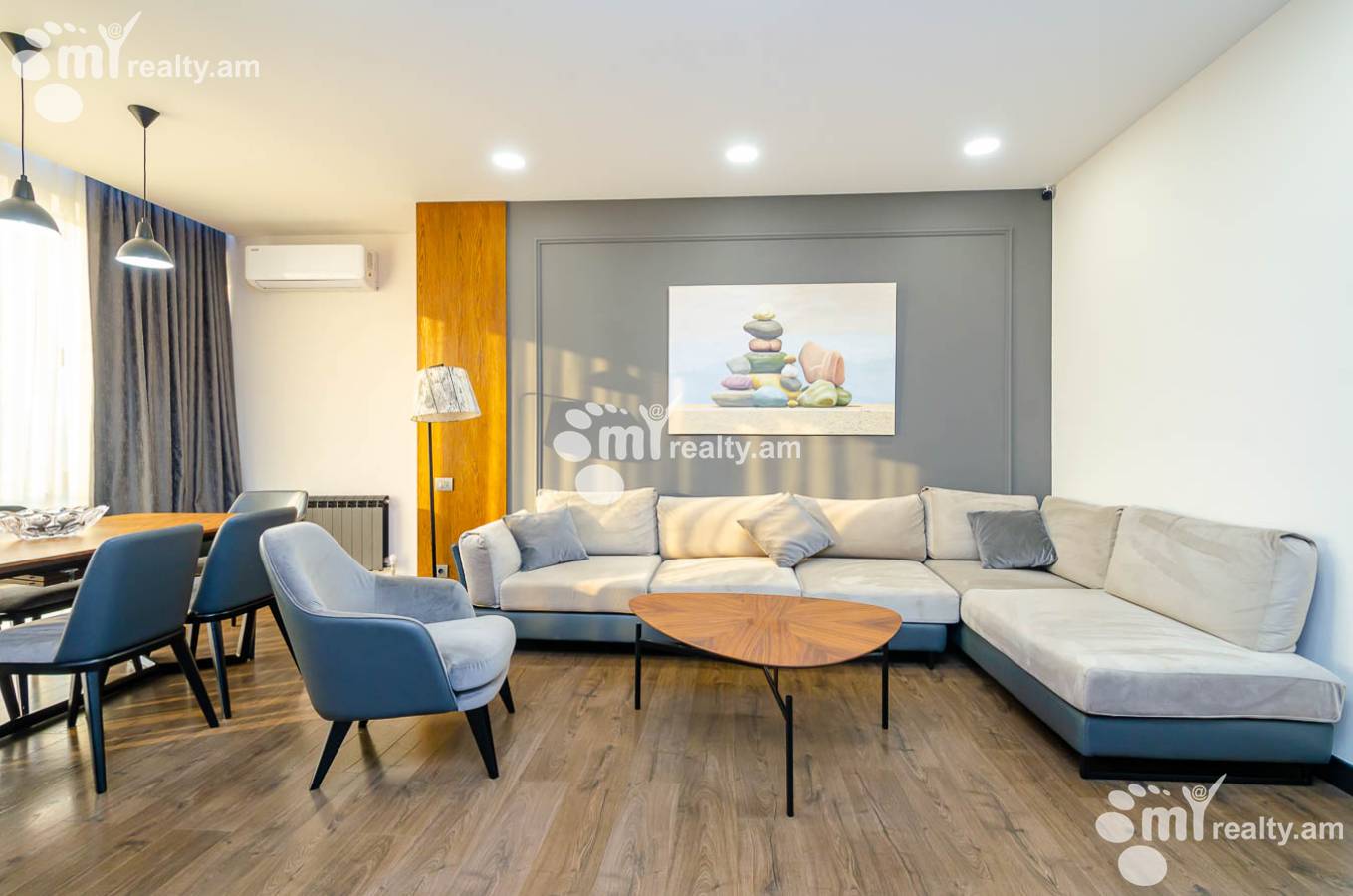 4 bedroom apartment for sale خیابان آرگیشتی, مرکز شهر ایروان, 143934