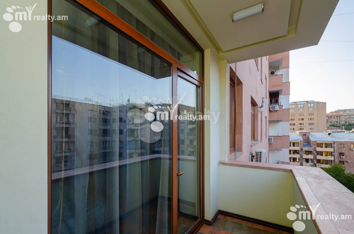 4 bedroom apartment for sale Yekmalyan St, Center Yerevan, 139982