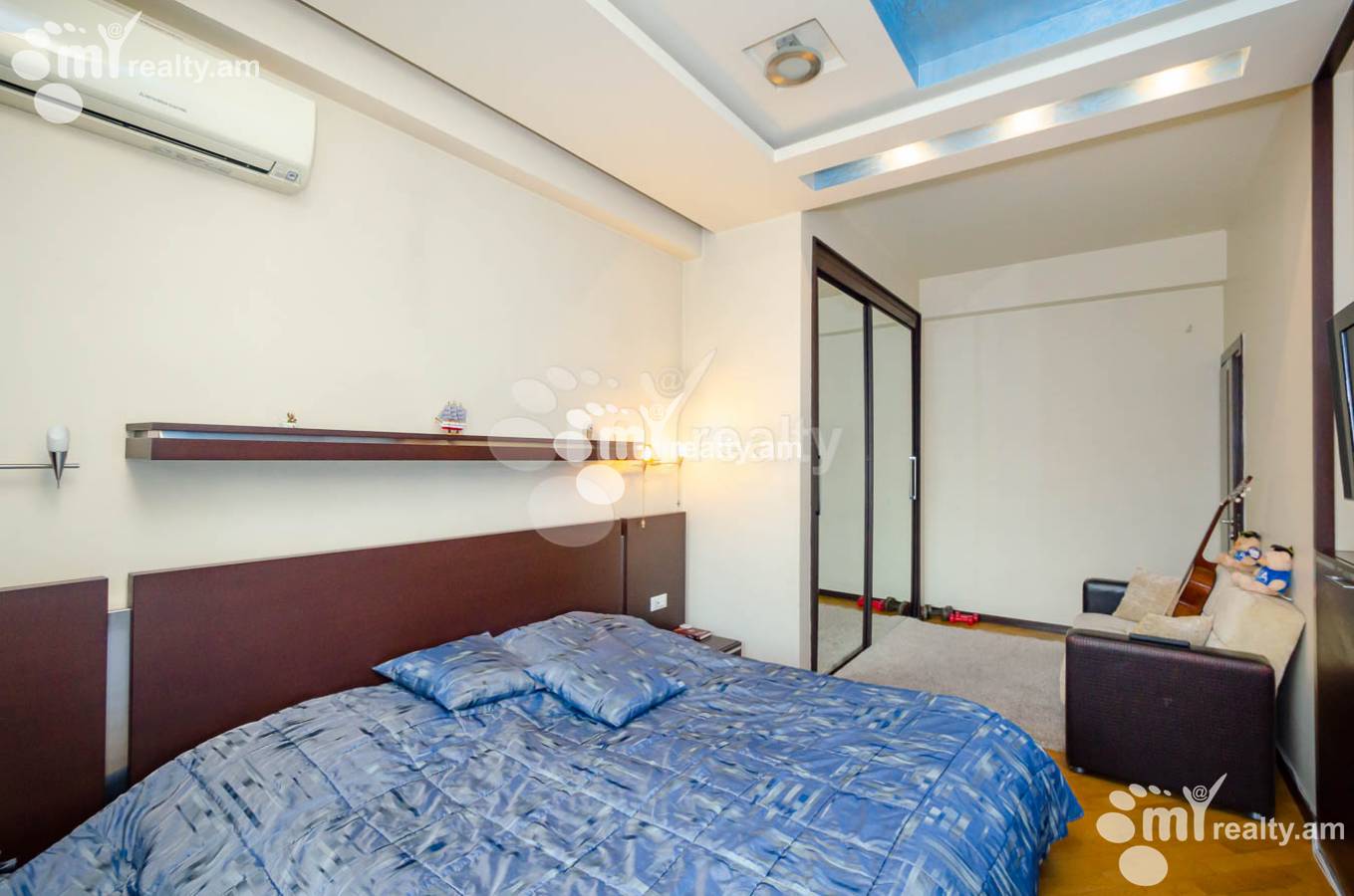 4 bedroom apartment for sale Yekmalyan St, Center Yerevan, 139982