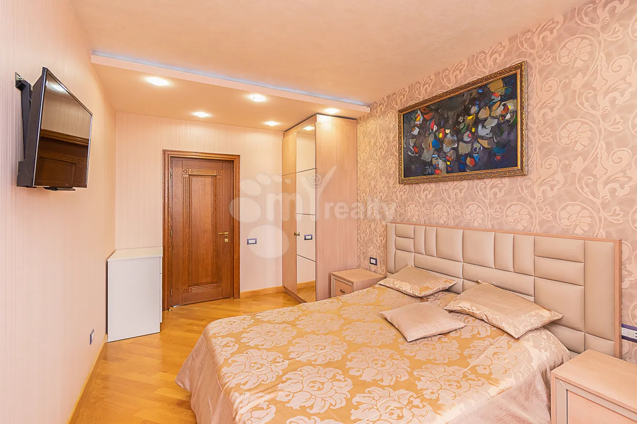 3 bedroom apartment for sale Hambardzumyan St, Arabkir Yerevan, 161263