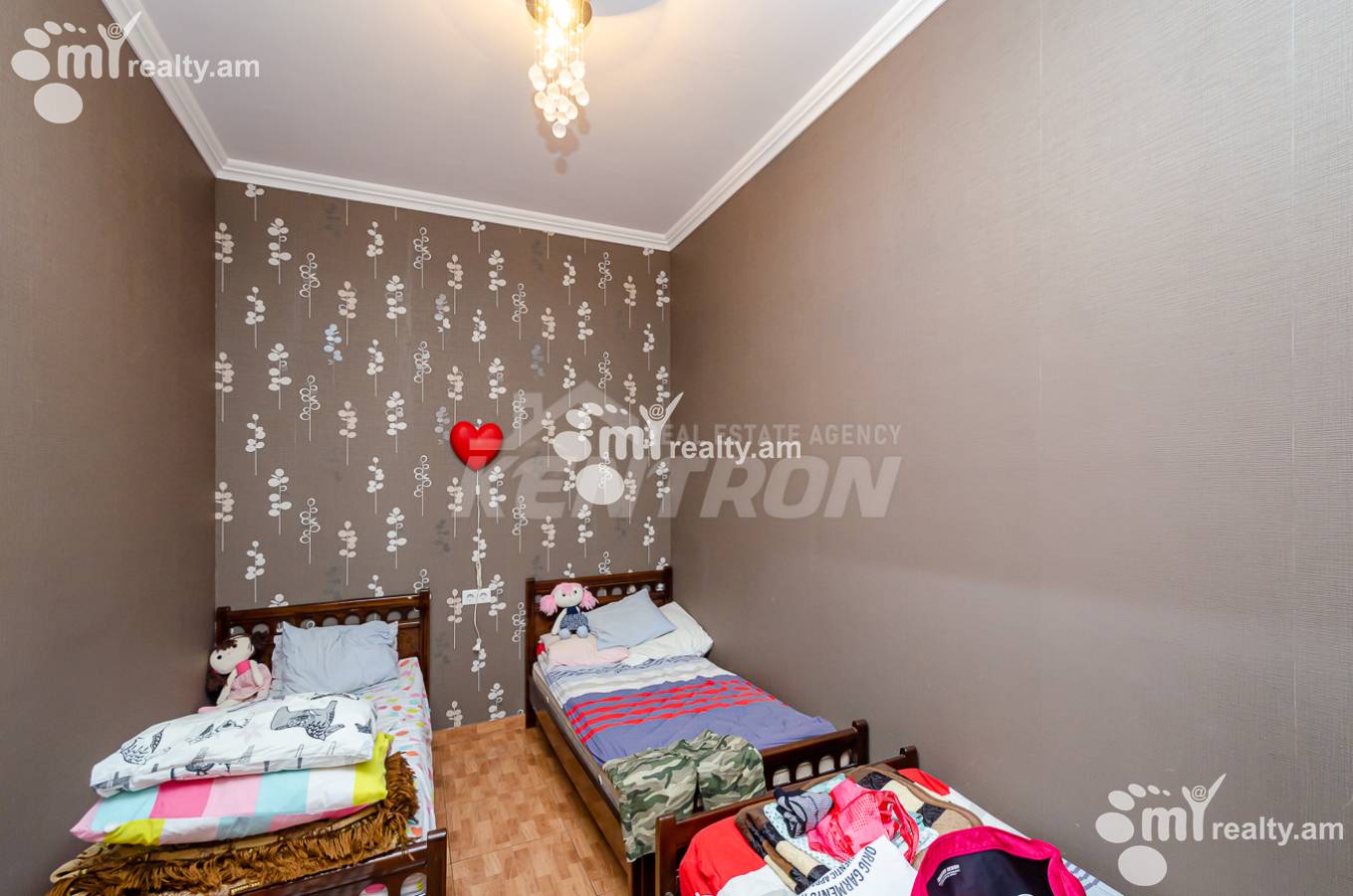 Купить 2 комнатную квартиру Арам ул, Центр Ереван, 152025