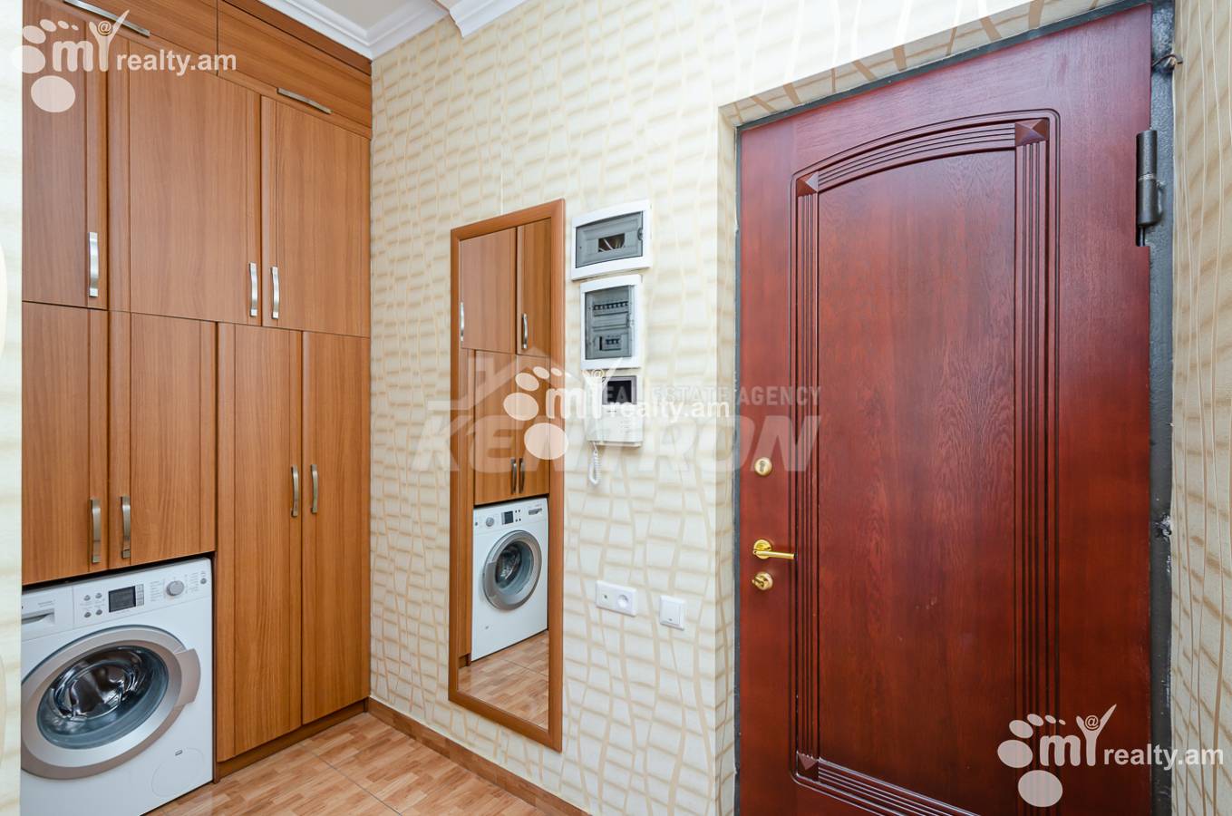 Купить 2 комнатную квартиру Арам ул, Центр Ереван, 152025