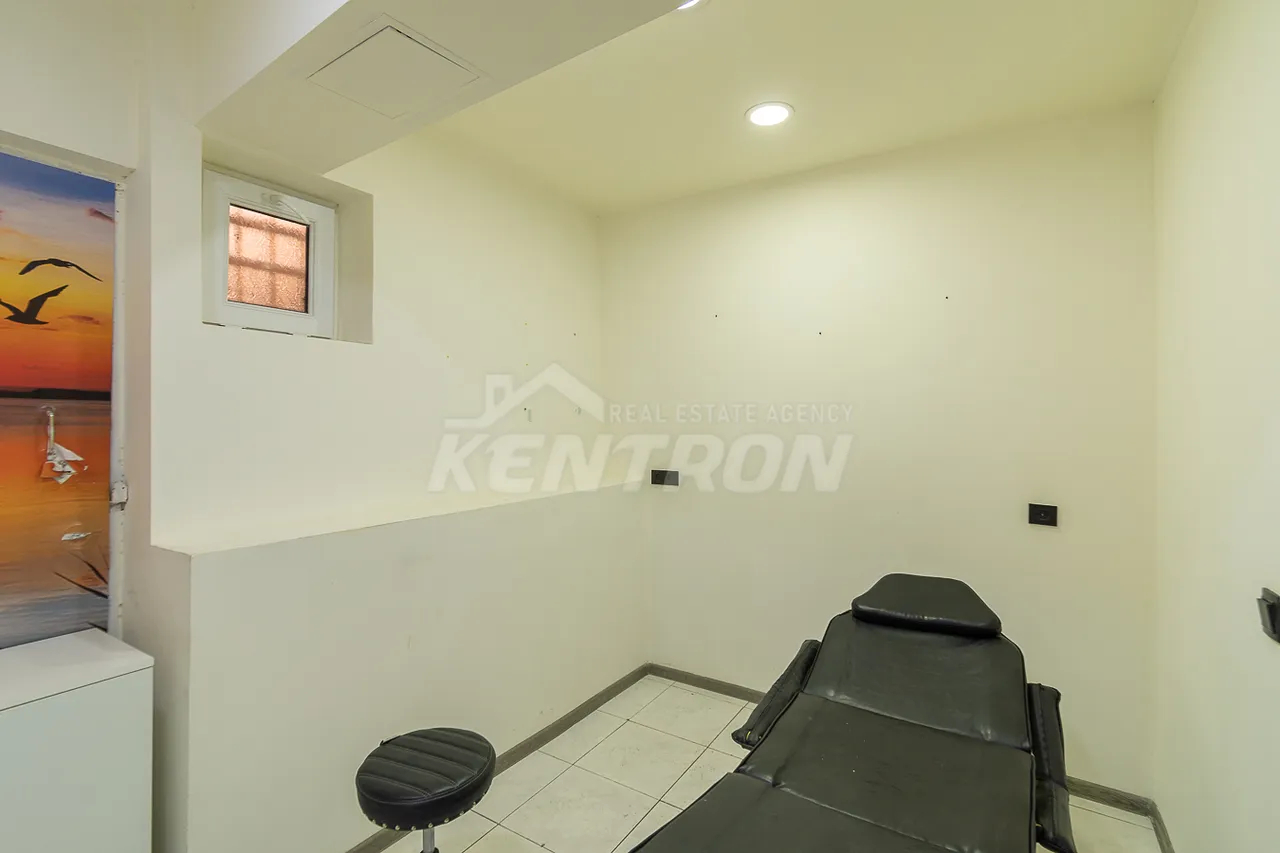 Снять коммерческoе помещение Терян ул, Центр Ереван, 158206