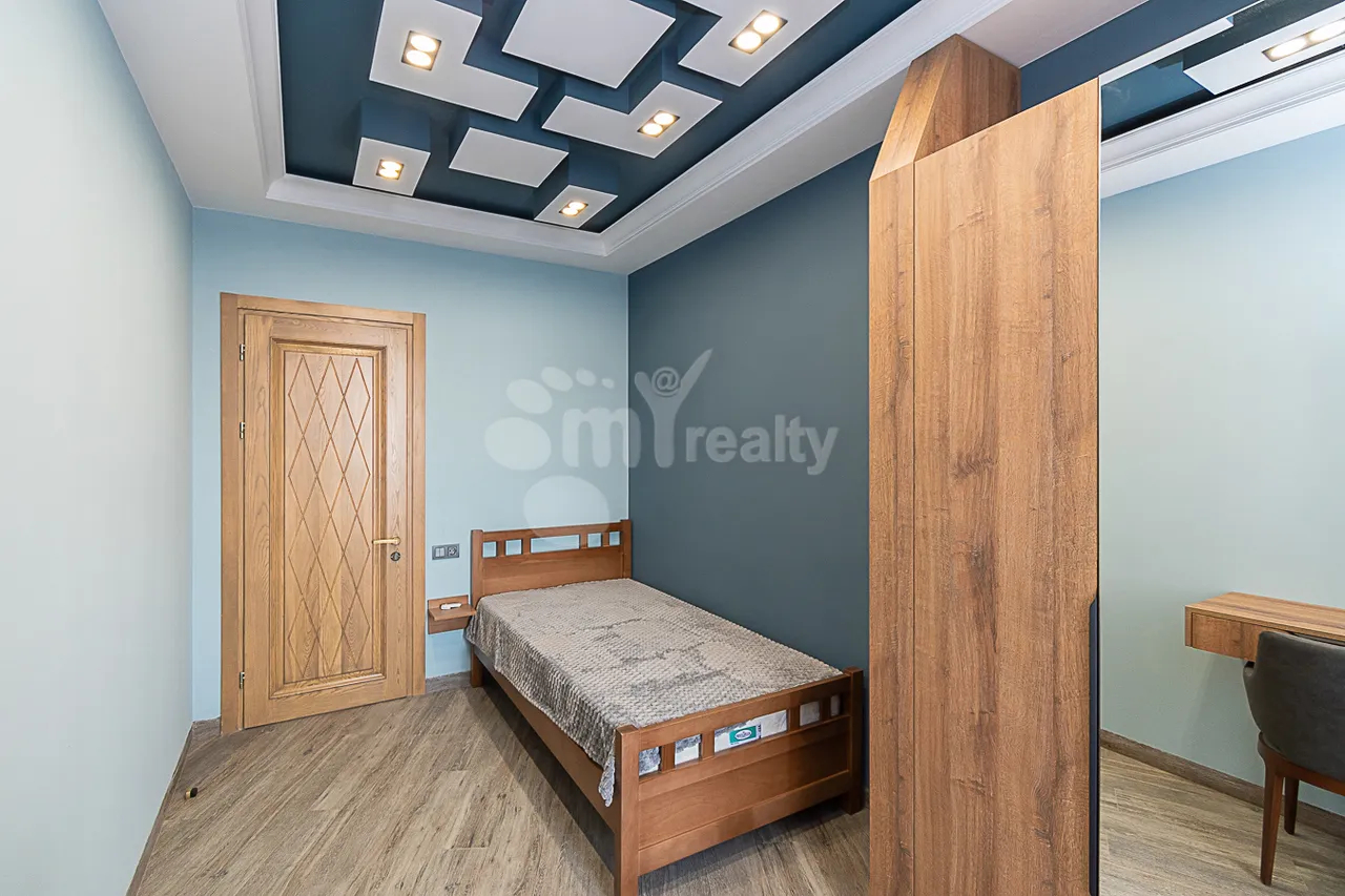 3 bedroom apartment for rent Antarayin, G.Emin St, Center Yerevan, 159431