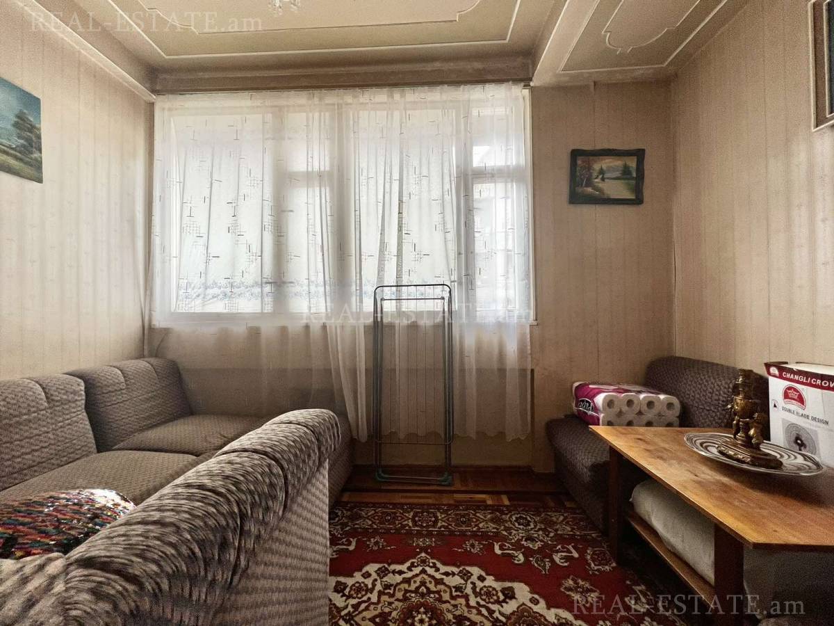 Купить 3 комнатную квартиру Врацакан ул, Арабкир Ереван, 129611