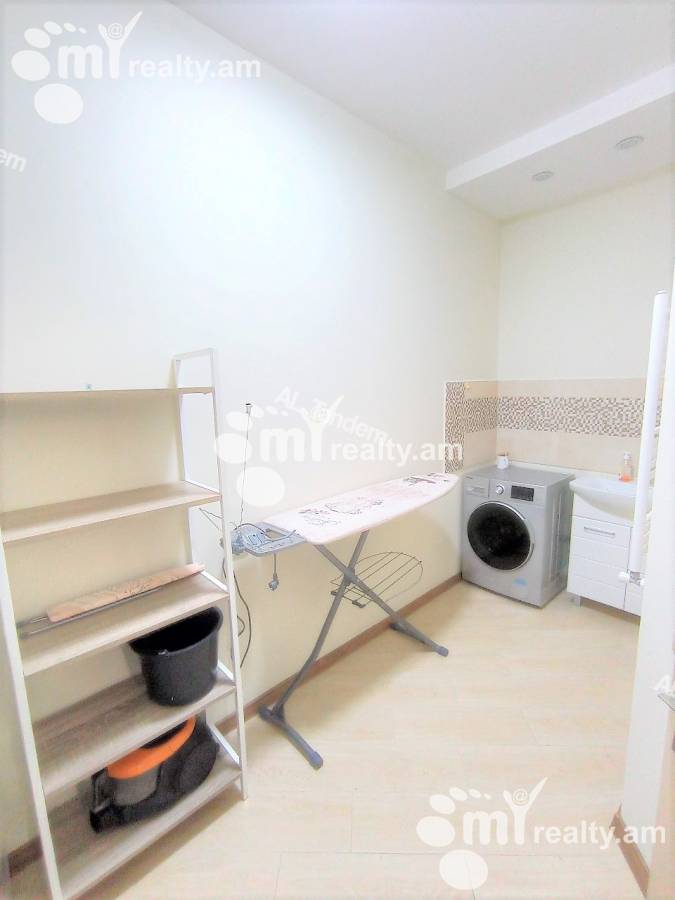 Купить 4 комнатную квартиру Антараин ул, Центр Ереван, 140587