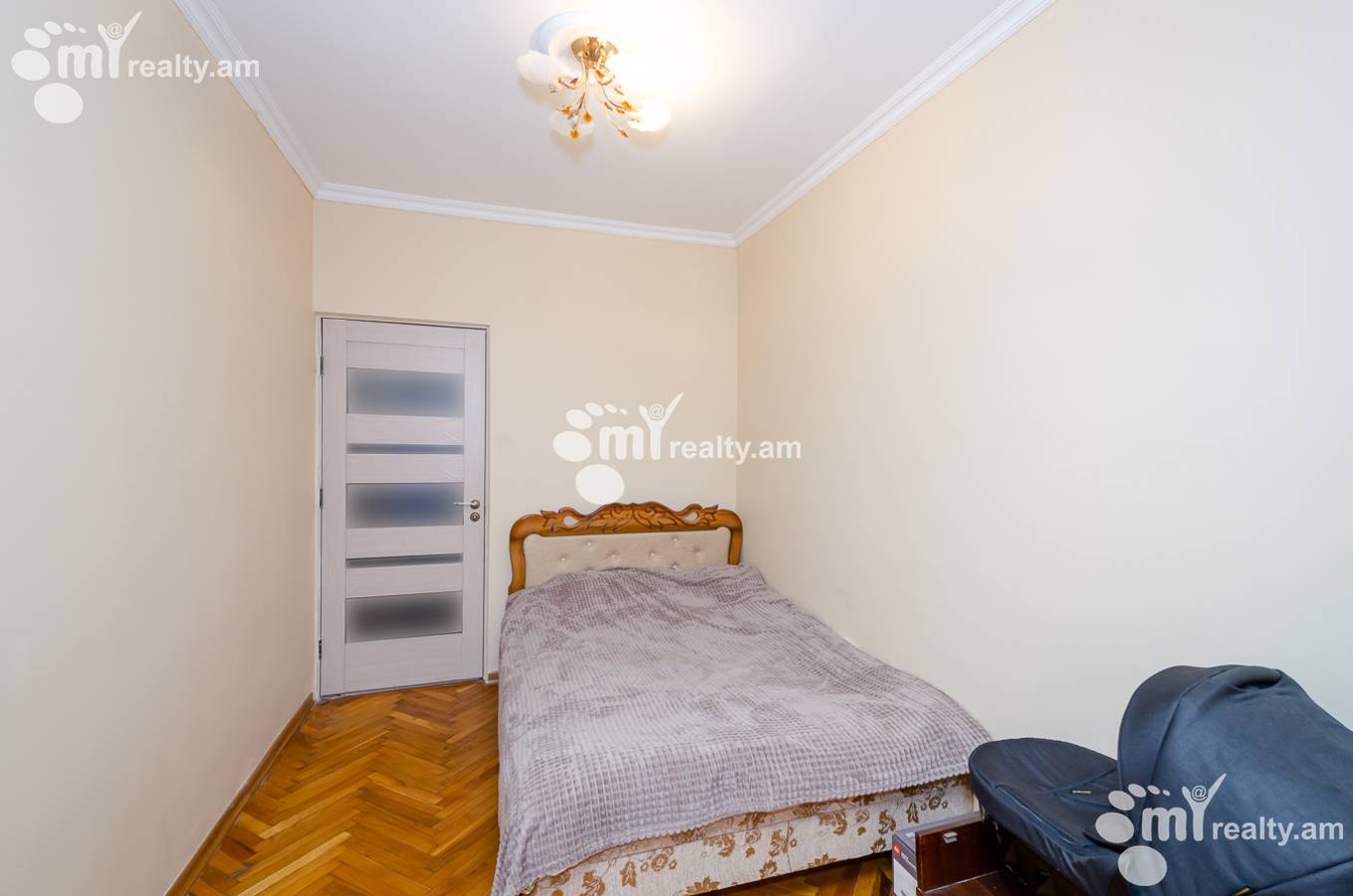 3 bedroom apartment for sale خیابان واهر. پاپازیان, عربگیر ایروان, 144066