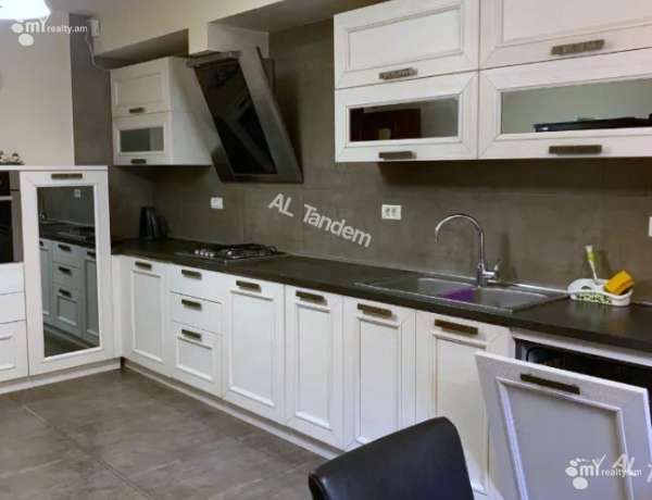 5-senyakanoc-bnakaran-vacharq-Yerevan-Center