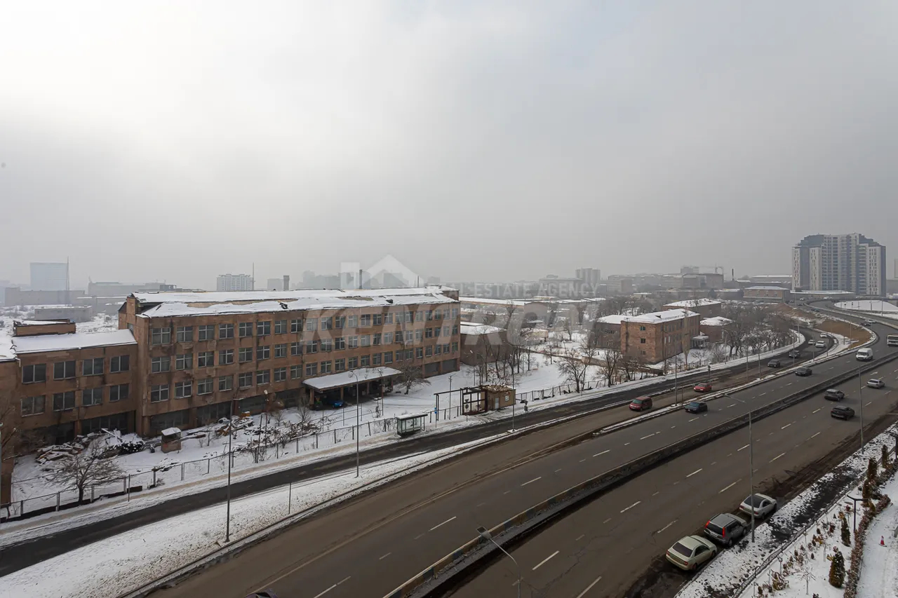 3 սենյականոց բնակարան  Գևորգյան փող․, Դավթաշեն Երևան, 159193