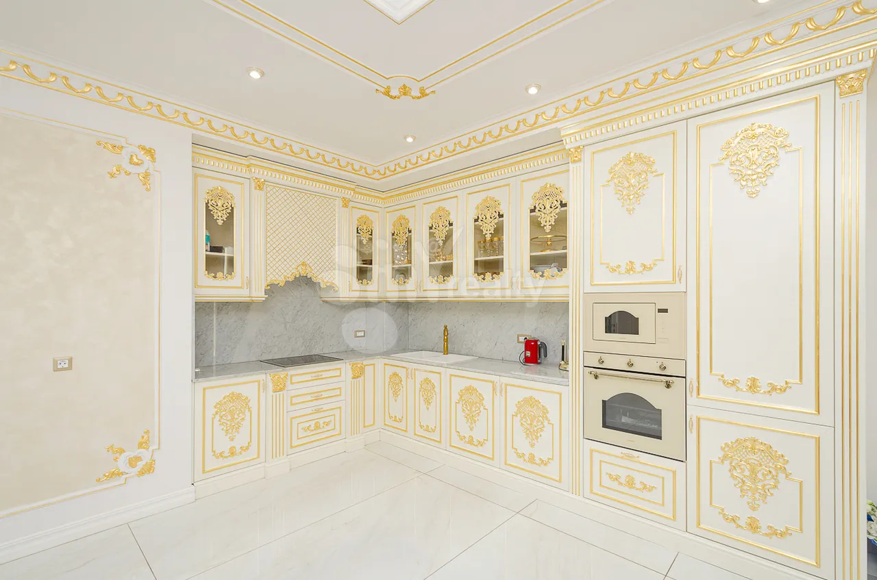 3 bedroom apartment for rent Northern(Hyusisayin)  Ave, Center Yerevan, 158864