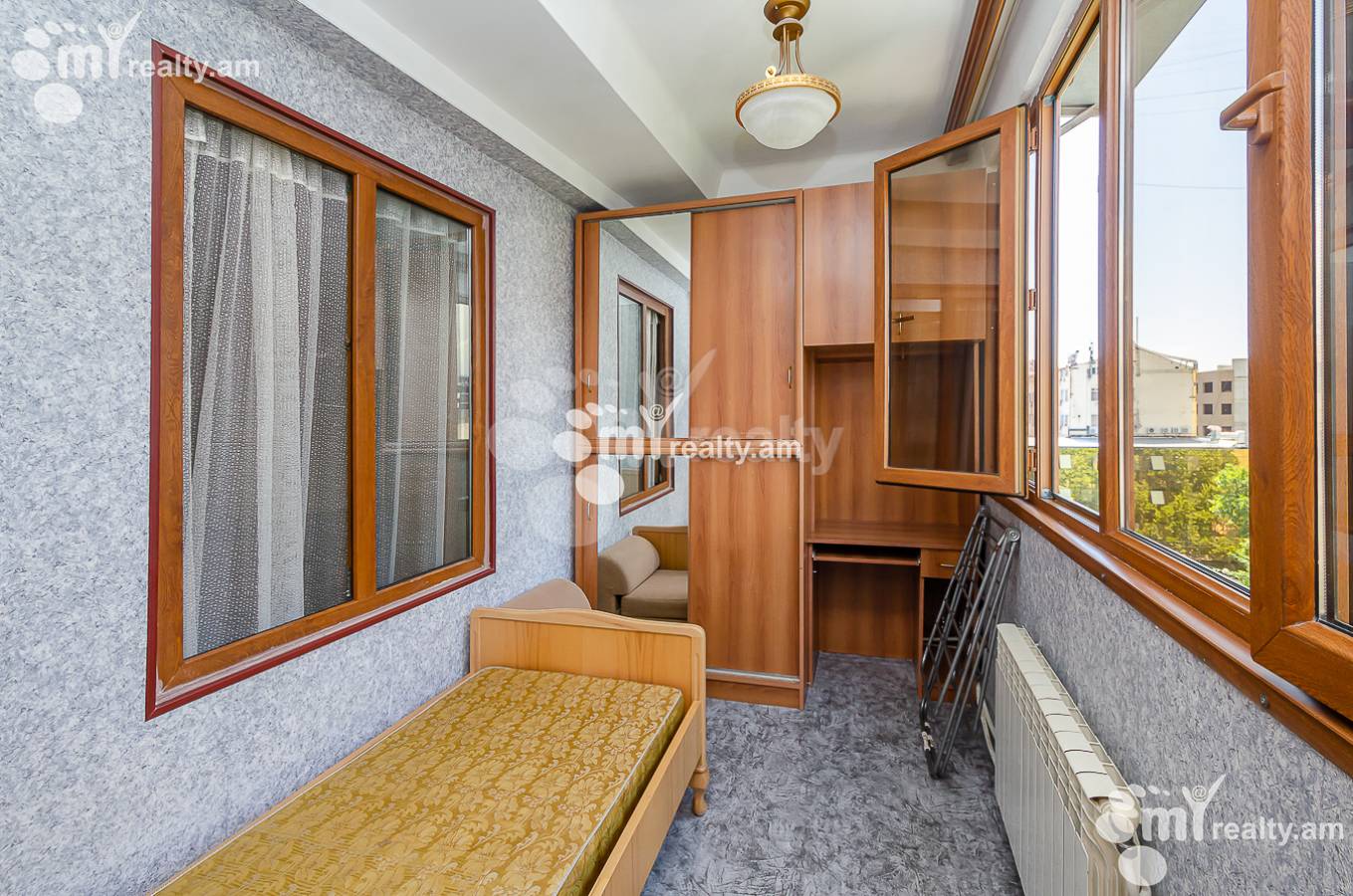 3 bedroom apartment for rent M.Khorenatsi St, Center Yerevan, 151604