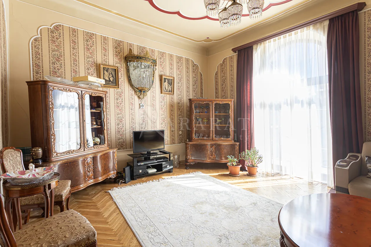 Снять 2 комнатную квартиру Амирян ул, Центр Ереван, 158871