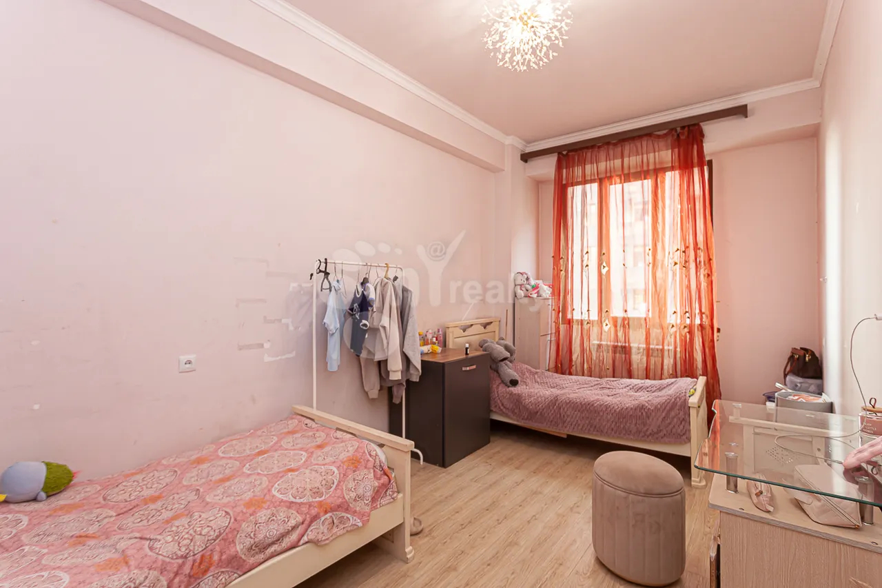 3 bedroom apartment for sale Adonts St, Arabkir Yerevan, 161342