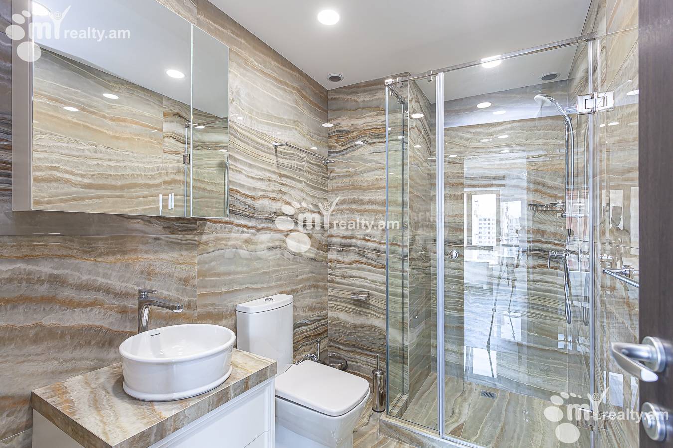 5 bedroom apartment for rent Leo St, Center Yerevan, 153083