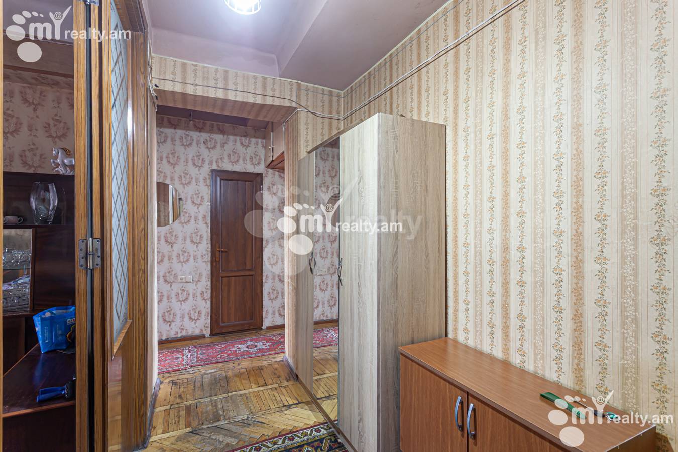 Купить 2 комнатную квартиру Е. Кочар ул, Центр Ереван, 149460