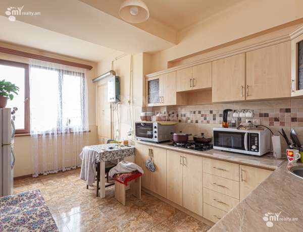 bnakaran/2-senyakanoc/E.+Qochar+St/Center/Yerevan