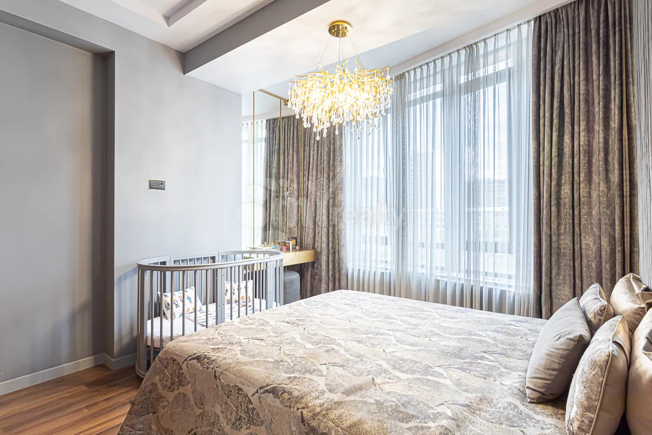 3 սենյականոց բնակարան վարձով Բուզանդի փող, Կենտրոն Երևան, 159631