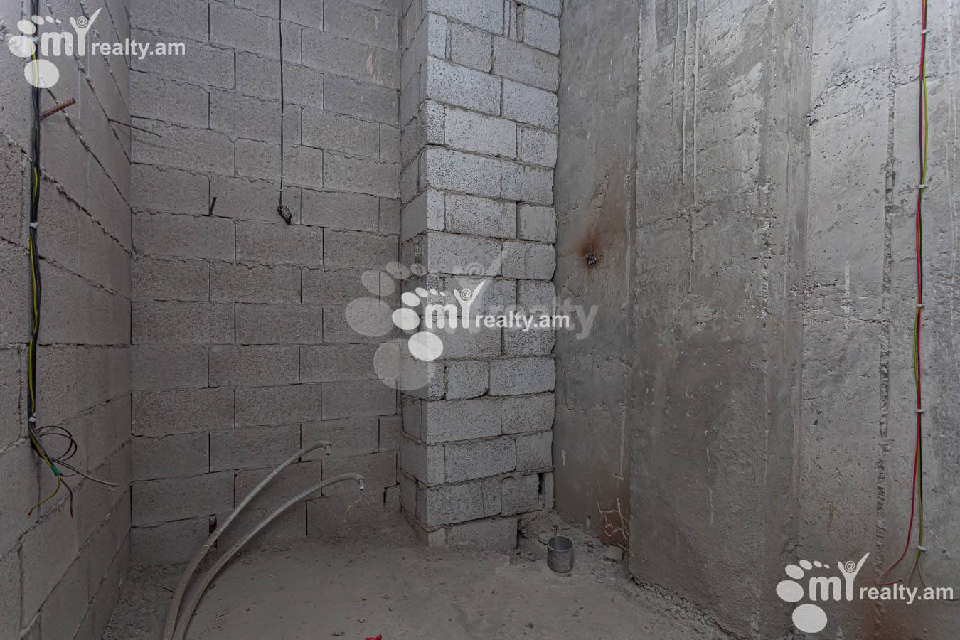 3 սենյականոց բնակարան  Ռոստոմի փող, Կենտրոն Երևան, 154167