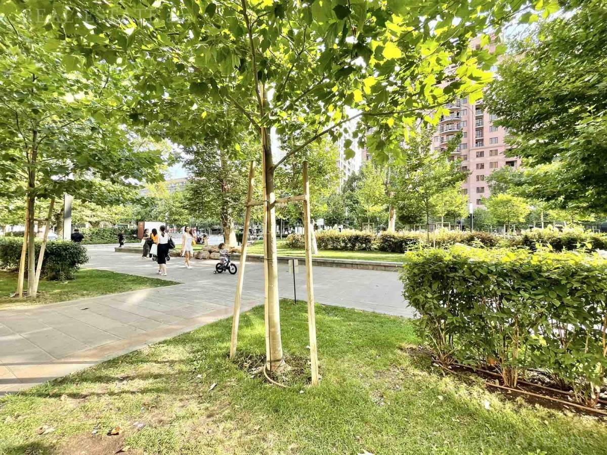 4 bedroom apartment for sale خیابان آرام, مرکز شهر ایروان, 112955