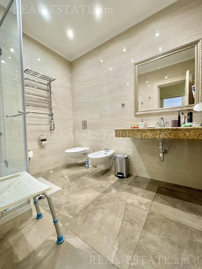 4 bedroom apartment for sale خیابان آرام, مرکز شهر ایروان, 112955