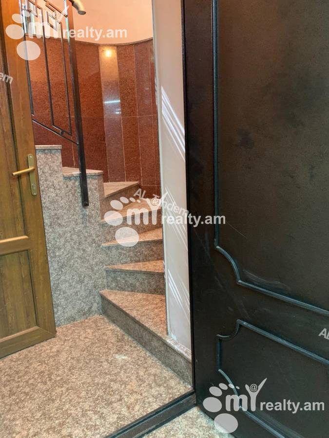 Commercial for rent خیابان کومیتاس, عربگیر ایروان, 156504