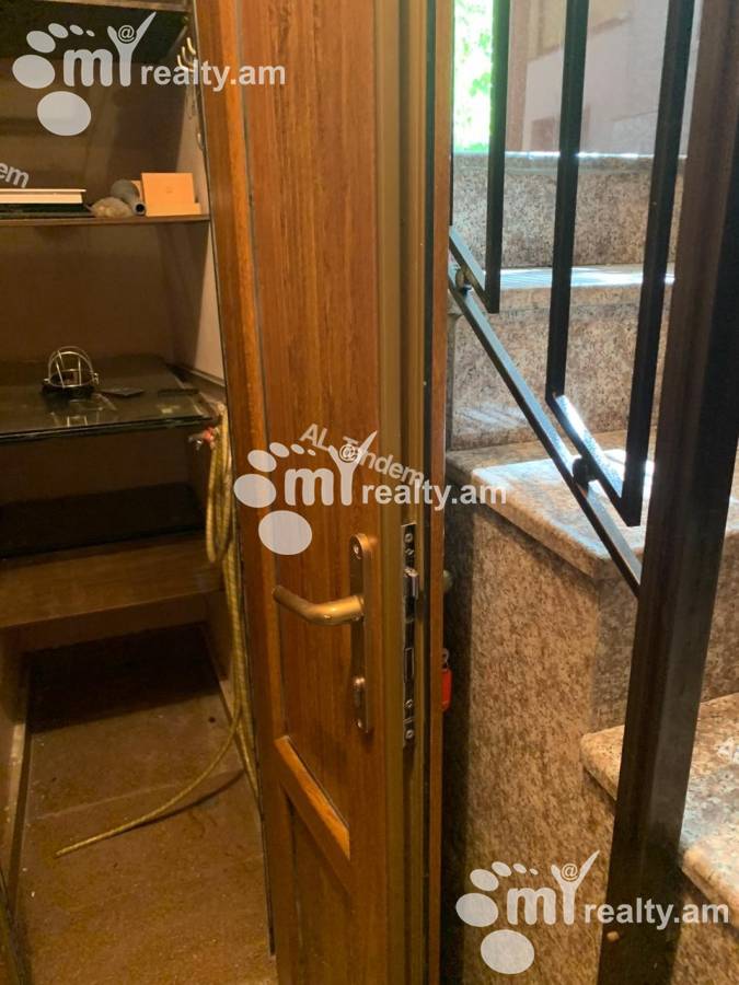 Commercial for rent خیابان کومیتاس, عربگیر ایروان, 156504