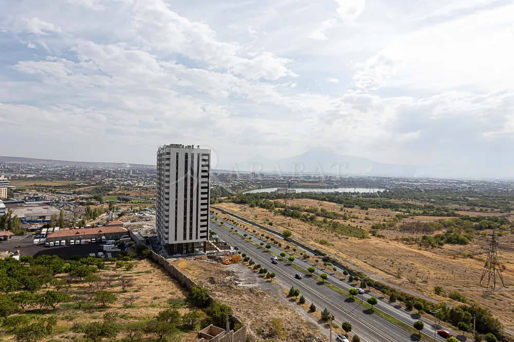 3-senyakanoc-bnakaran-vacharq-Yerevan-Center