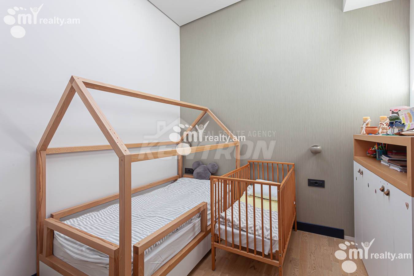 3 bedroom apartment for sale M.Khorenatsi St, Center Yerevan, 153325