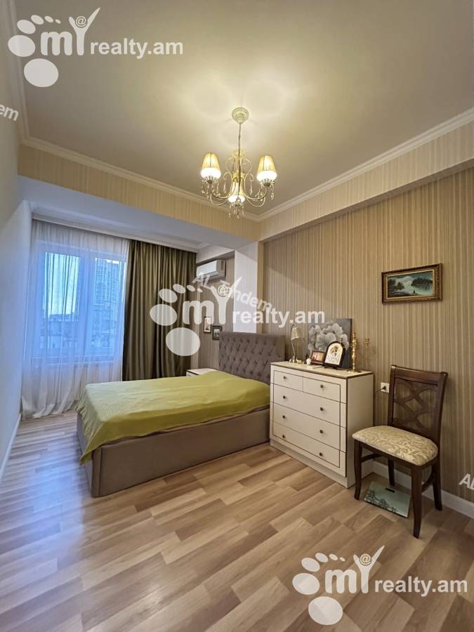 4 սենյականոց բնակարան  Պուշկինի փող, Կենտրոն Երևան, 156063