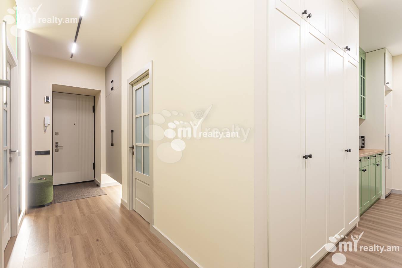3 bedroom apartment for rent Tamanyan St, Center Yerevan, 156988