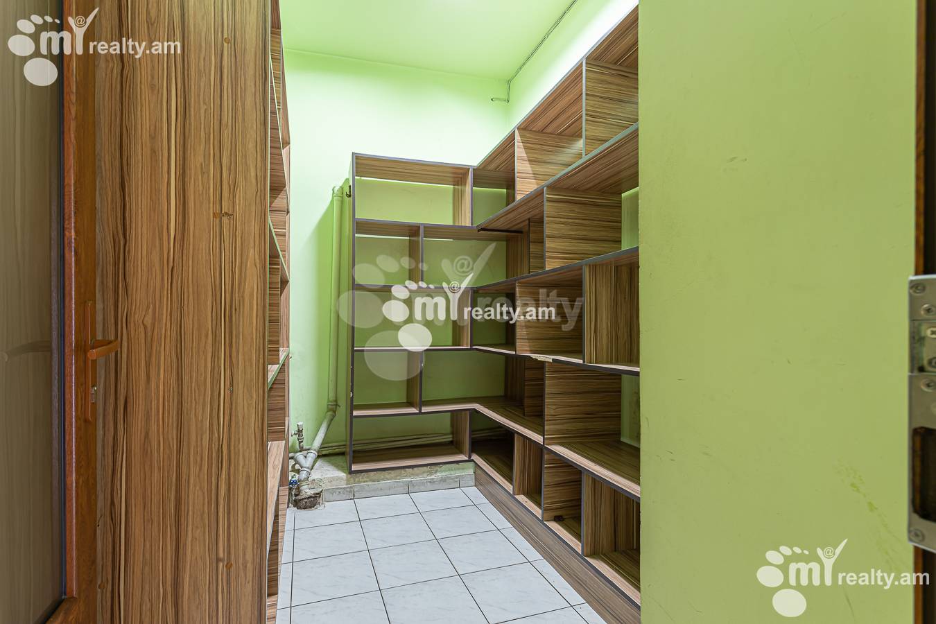 Commercial for rent خیابان اِ. کوچار, مرکز شهر ایروان, 156377