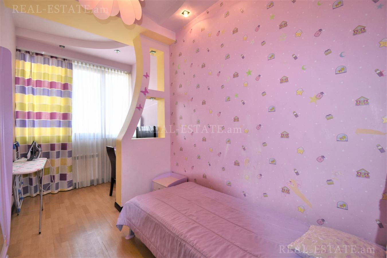 4 bedroom apartment for sale خیابان کِری, عربگیر ایروان, 118217